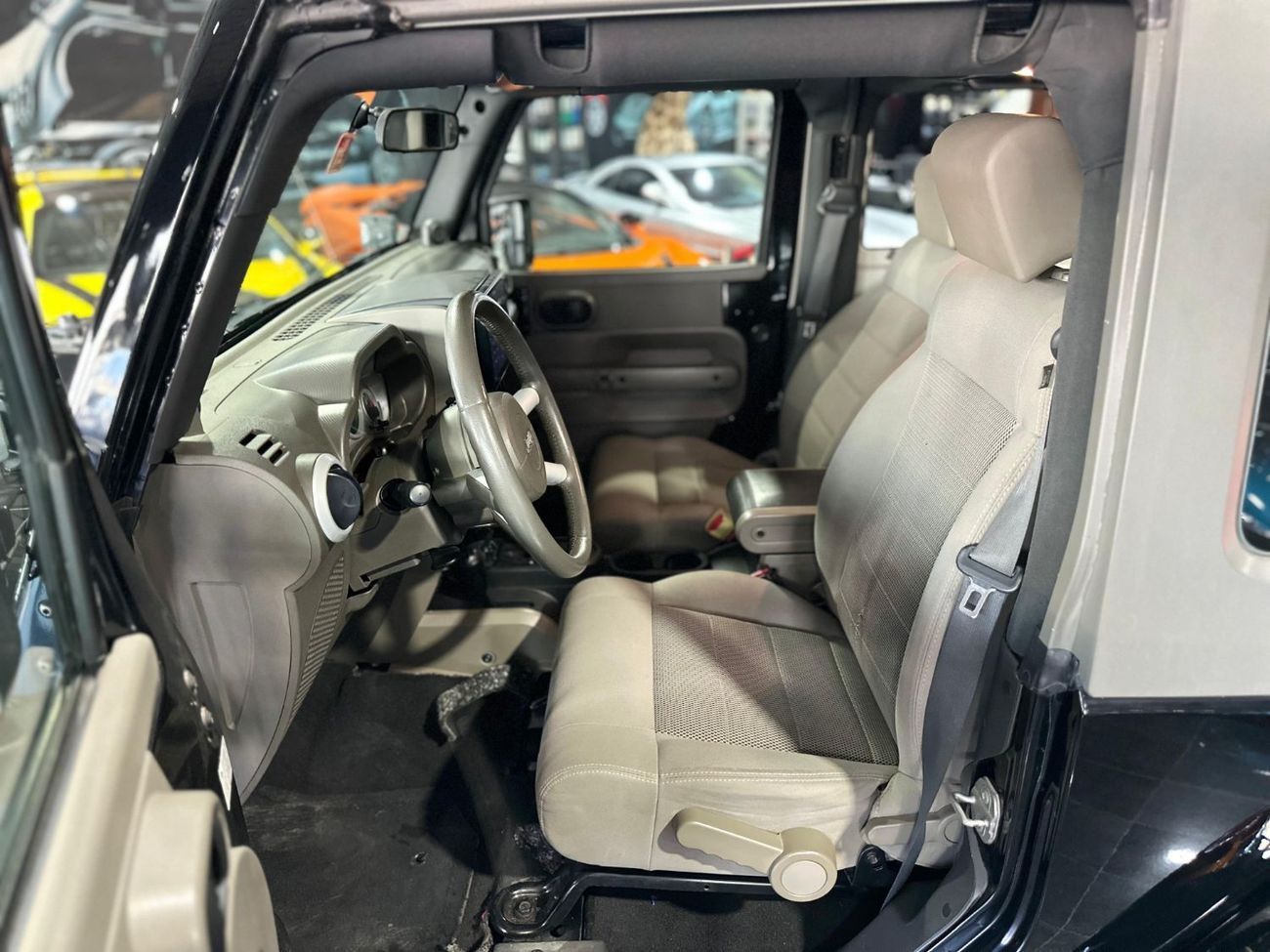 جيب رانجلر Sahara 3.6L A/T