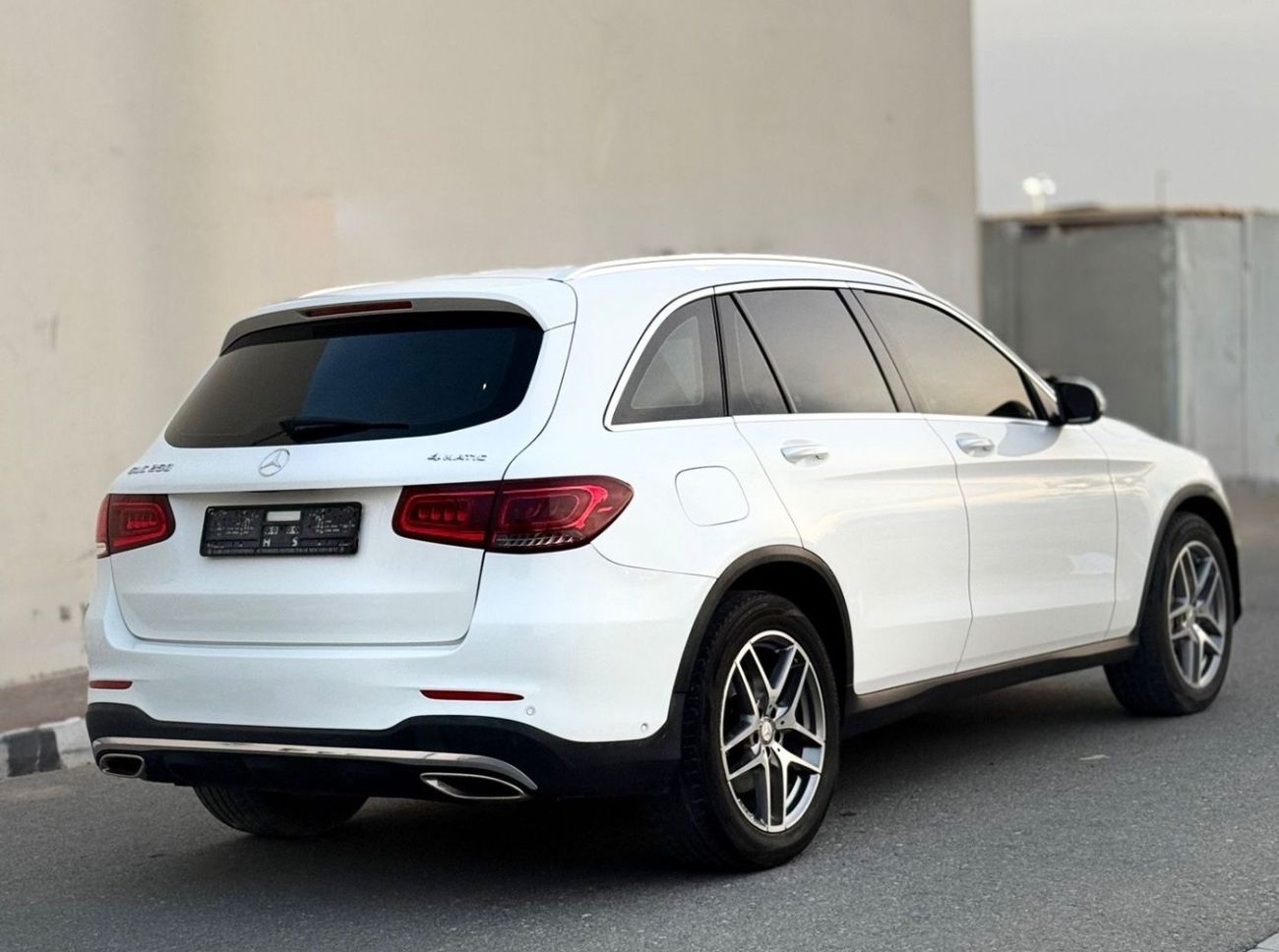 مرسيدس بنز GLC 250 AMG 2.0L