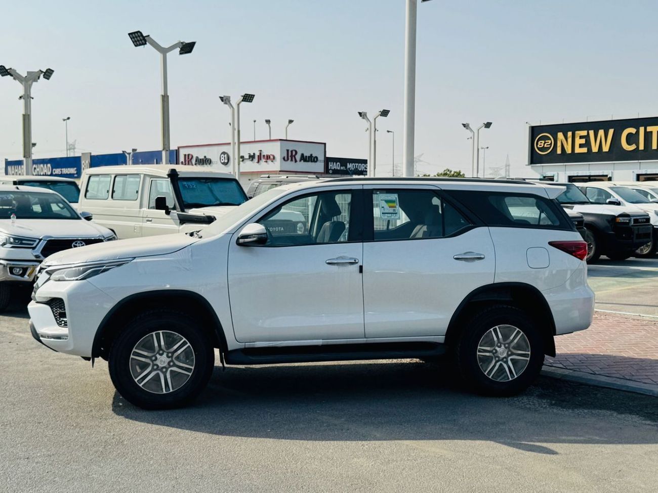 Toyota Fortuner TOYOTA FORTUNER 4.0L A/T B/O WHITE 2025