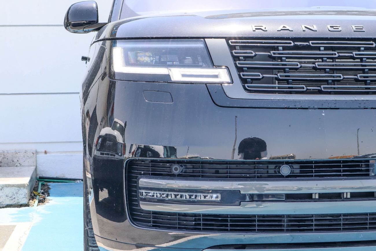 Land Rover Range Rover 2022 Land Rover Range Rover Autobiography (5.0L Supercharged V8) in black color: