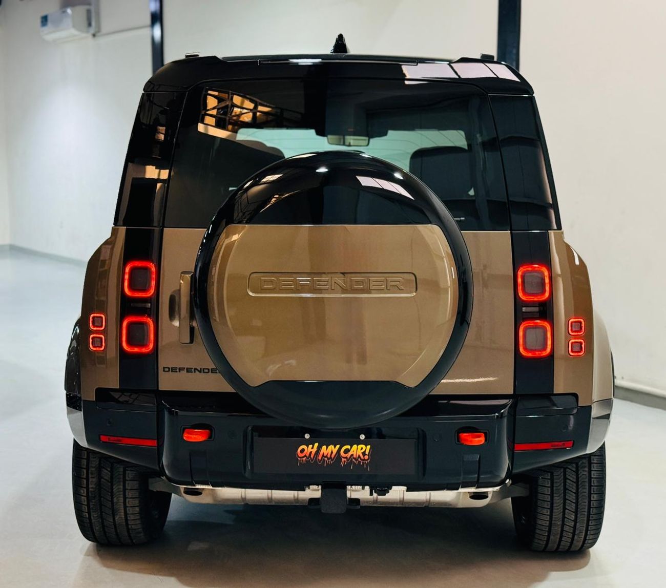 لاند روفر ديفندر X DYNAMIC P400 2026