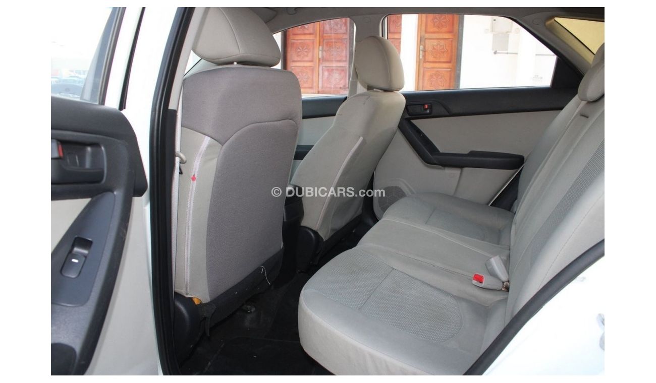 كيا سيراتو كيا سيراتو 2013 خليجي بحالة ممتازة بدون حوادث نظيفه جدا من الداخل والخارج