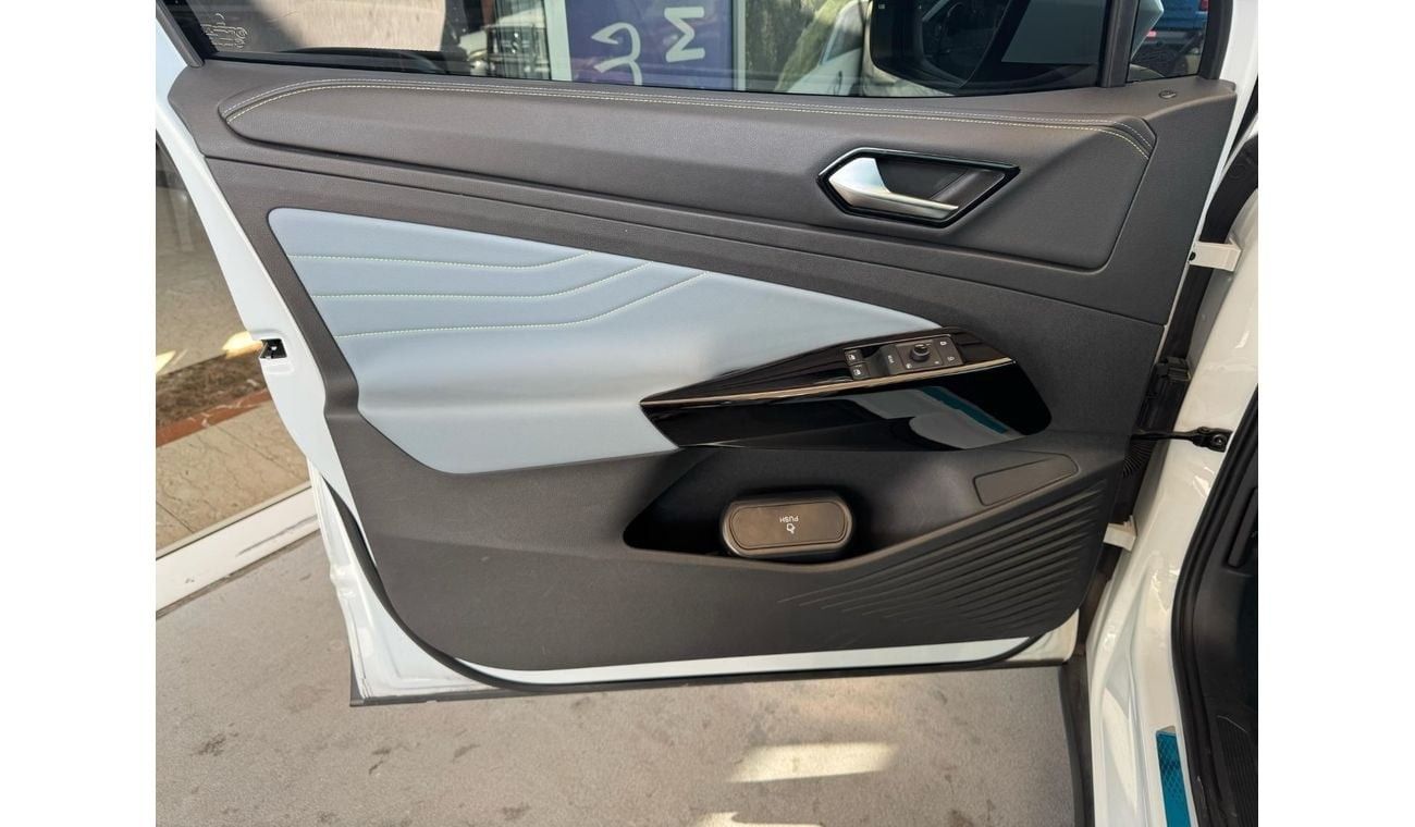 فولكس واجن ID.4 NEAT AND CLEAN LESS KILOMETER