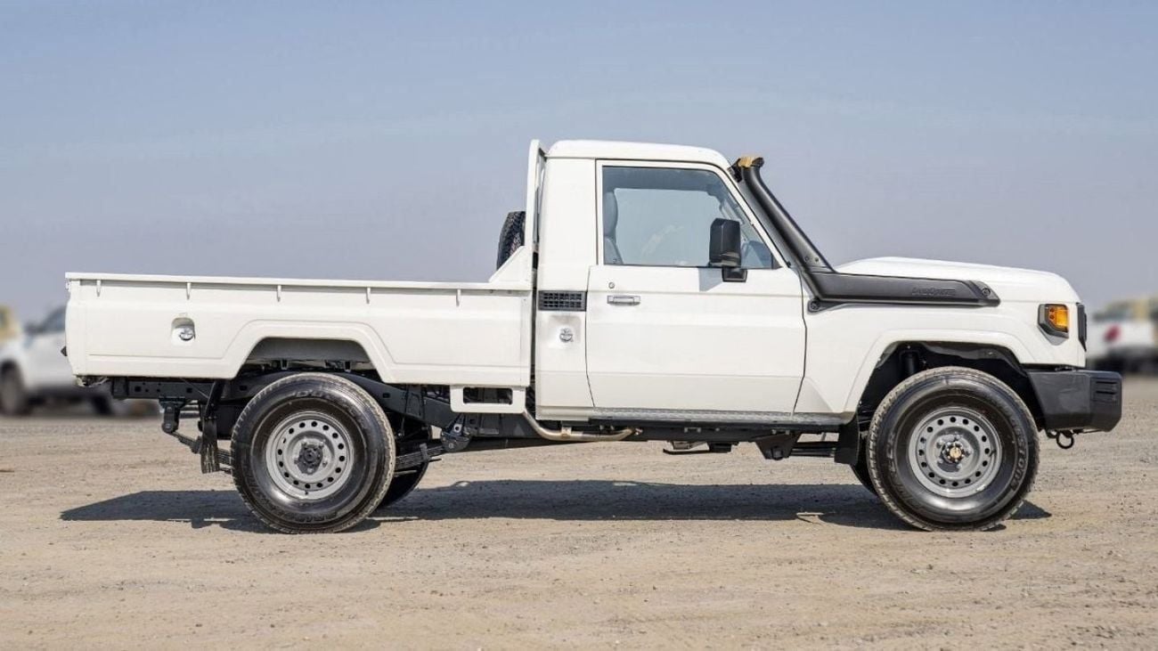 تويوتا لاند كروزر بيك آب Toyota Land Cruiser Pick Up 79 single cabin 4.2L diesel V6 MY2025