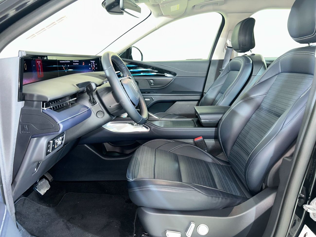 Lincoln Nautilus NAU425H NAUTILUS RESERVE 202A AWD 2.0L FHEV AT