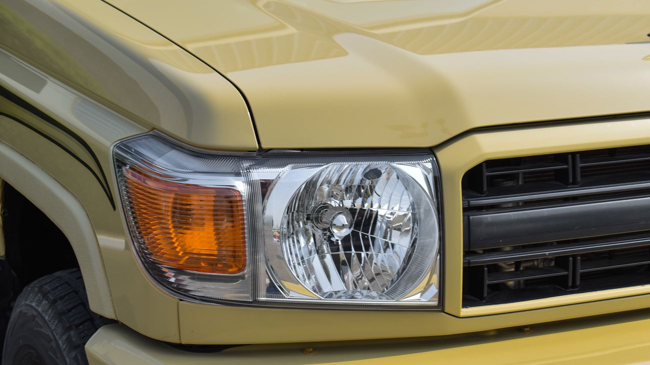 Toyota Land Cruiser Pick Up