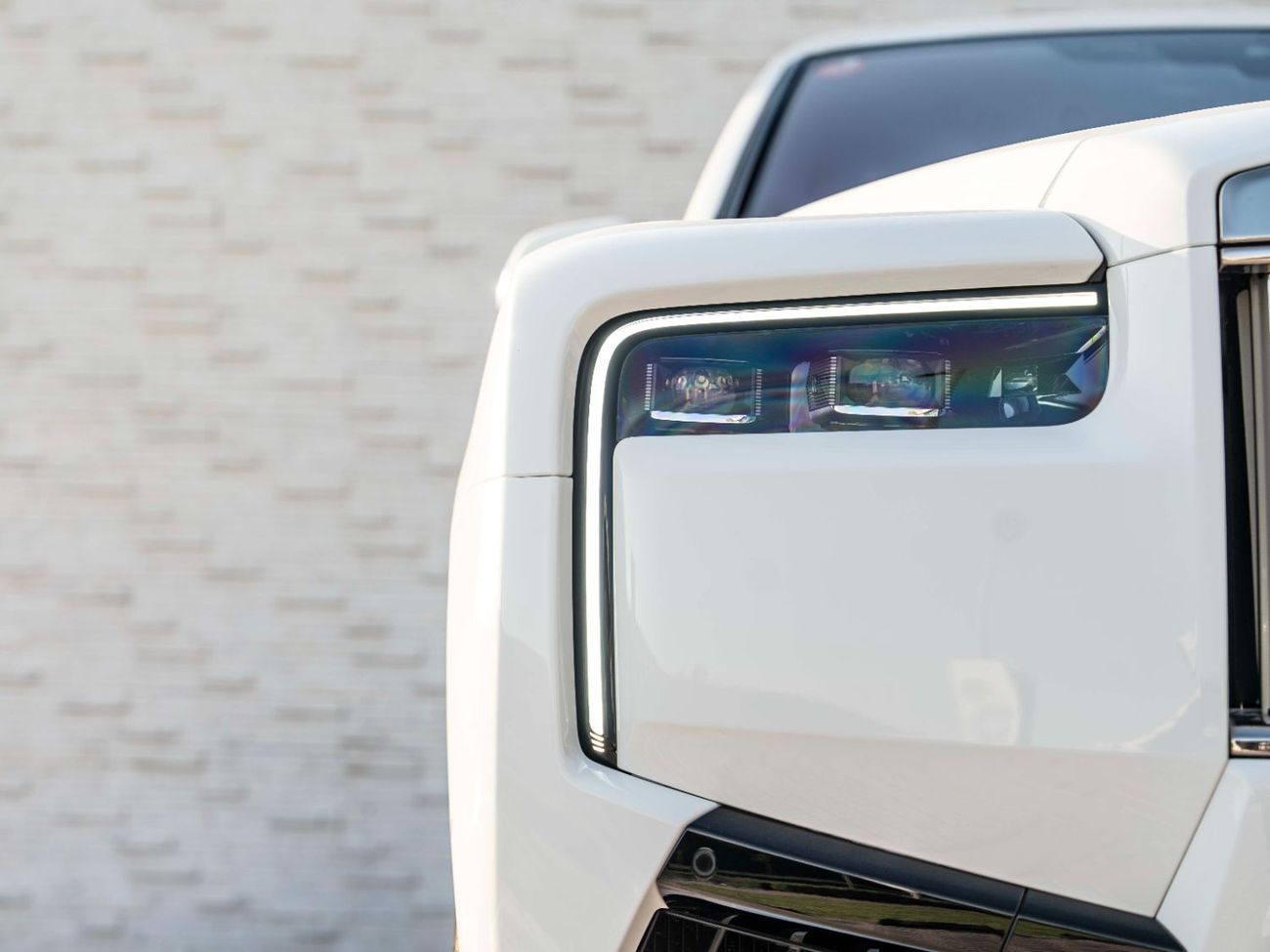 Rolls-Royce Cullinan Silver Badge