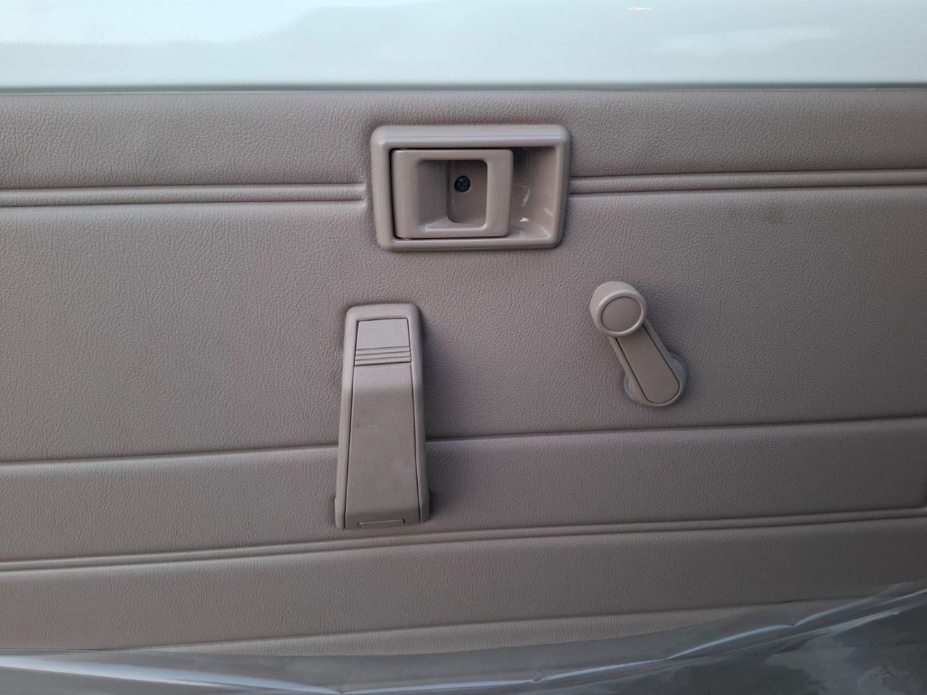 Toyota Land Cruiser 70 LC Hardtop 3 Door 2.8L 2025 MT M.W White Diesel