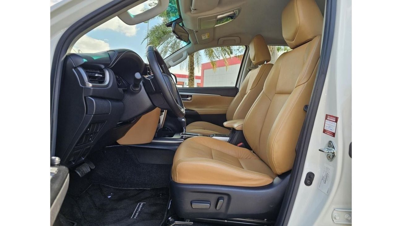 Toyota Fortuner VXR 2022 GCC V6 FULL OPTION UNDER WARRANTY