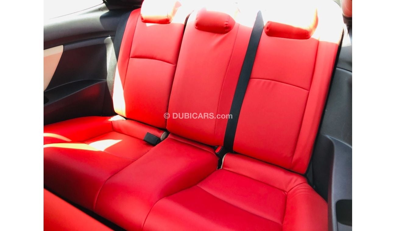 هوندا سيفيك موديل 2016 حاله ممتازه من الداخل والخارج فل مواصفات كراسي جلد ومثبت سرعه وتحكم كهربي كامل ونظام صوت 