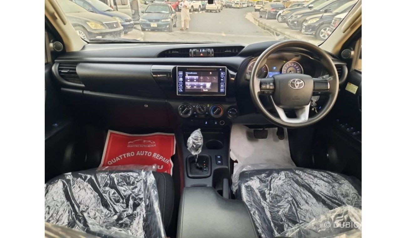 تويوتا هيلوكس Hilux pickup RIGHT HAND DRIVE (Stock no PM 757)