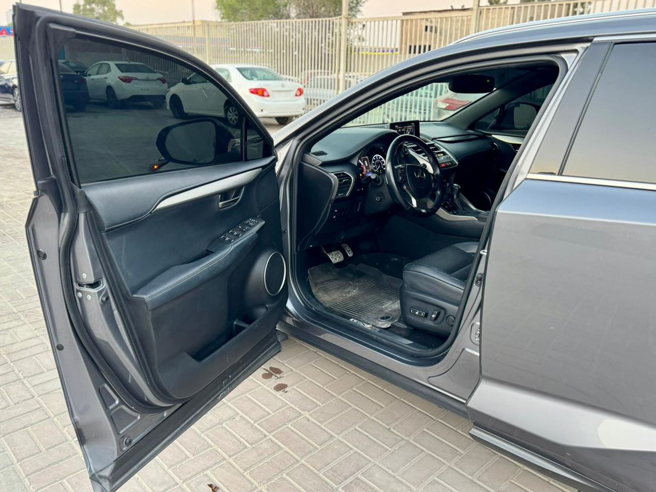 Lexus NX300 F Sport Platinum 2.0L F Sport  2.0L