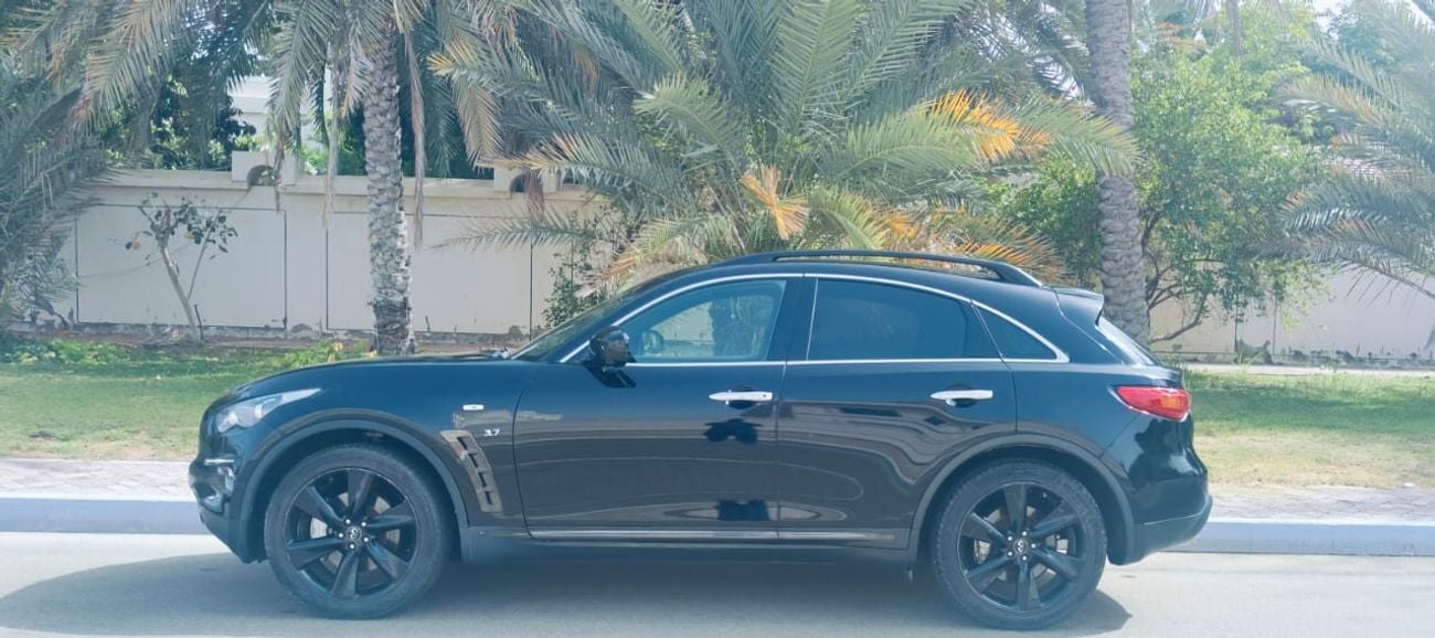 Infiniti QX70 Elite Sport