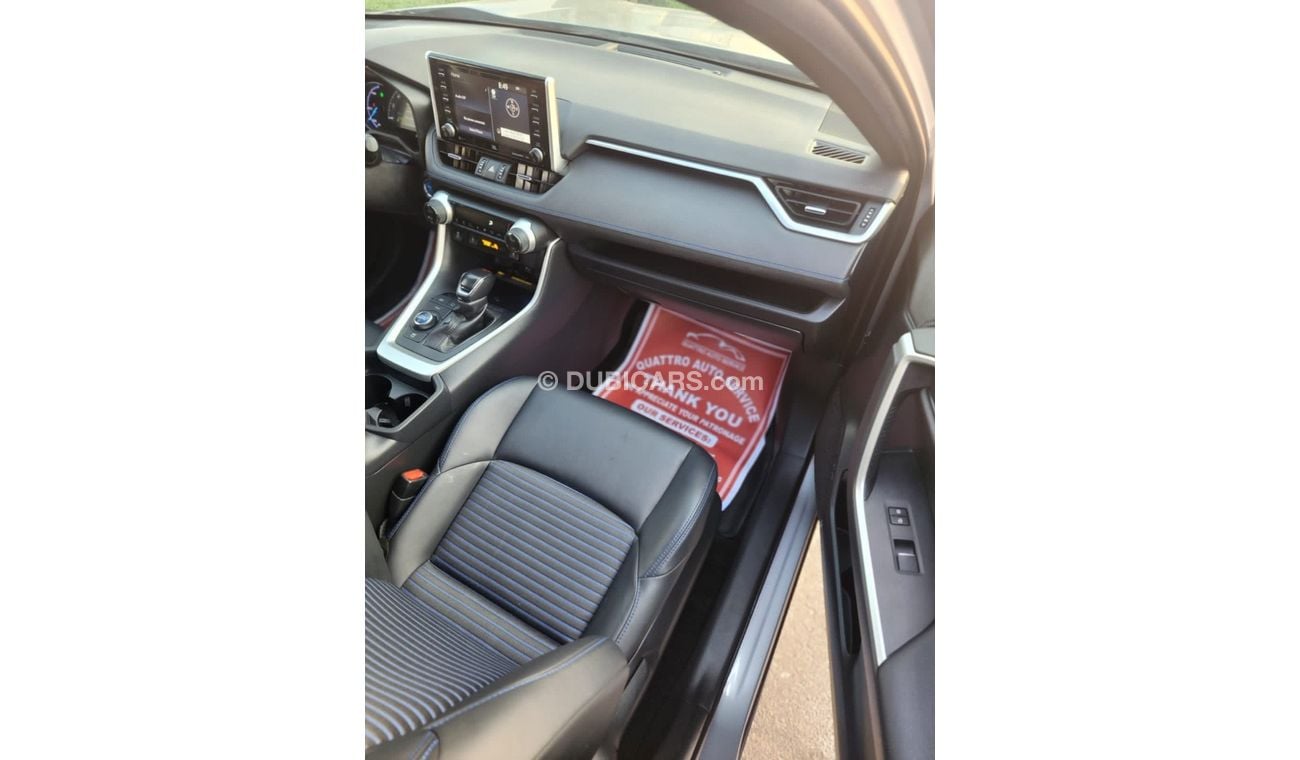 تويوتا راف ٤ TOYOTA RAV4 XLE FULL PANORAMA HYBRID 2019