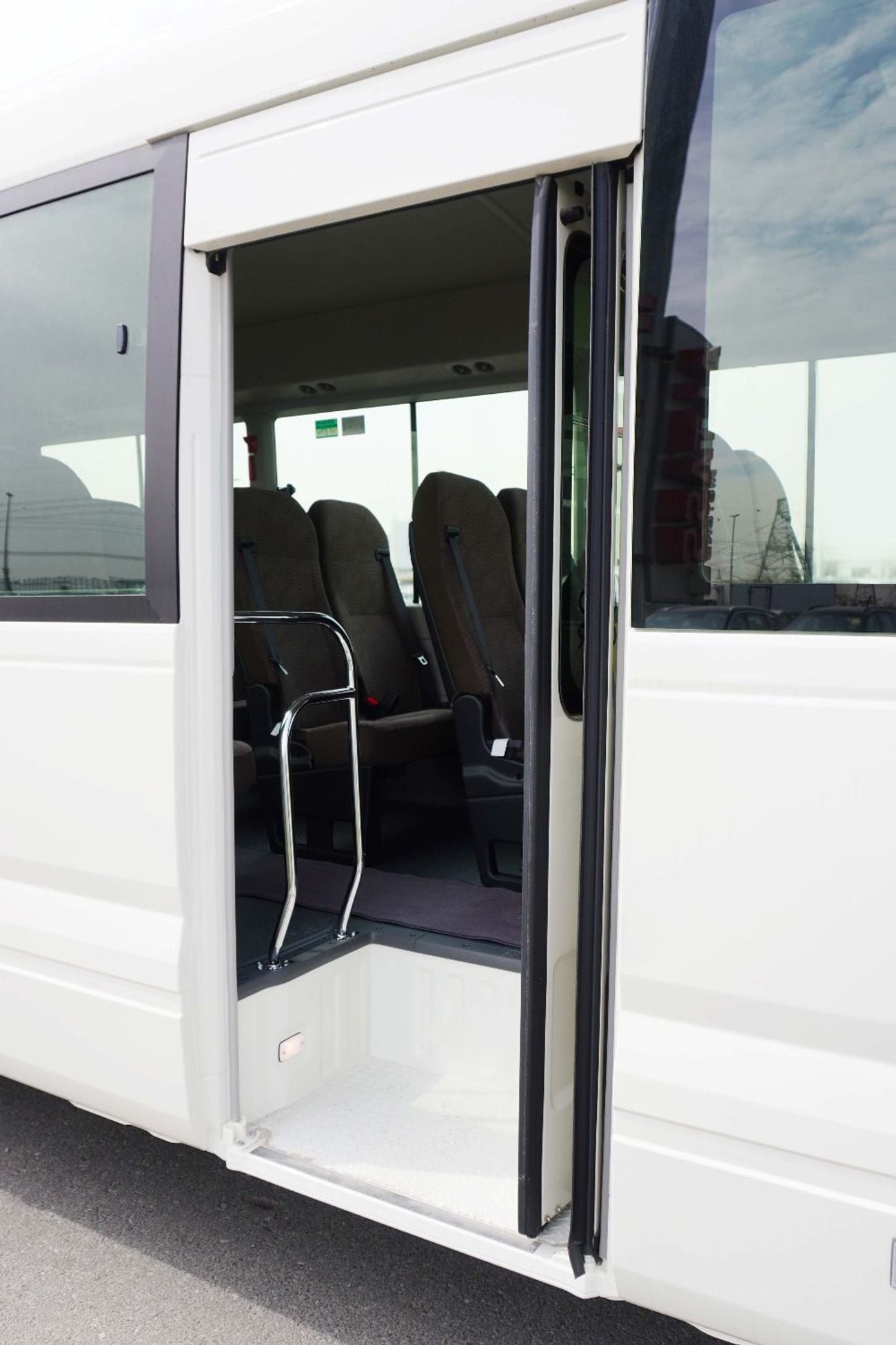 Toyota Coaster 2025 MODEL TOYOTA-COASTER 2.8L TD A/T (22 STR, WITH REFRIGERATOR AND HIGH BACK SEATS)