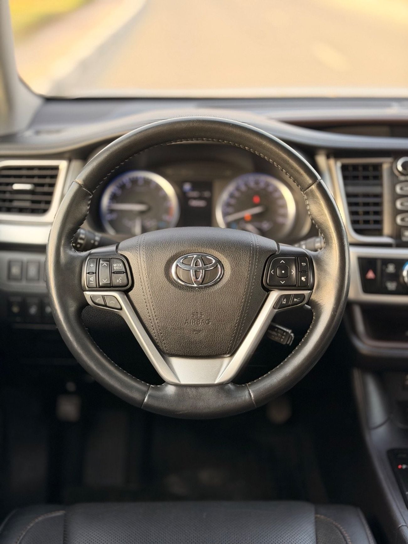 تويوتا هايلاندر Limited 4WD 3.5L / panoramic, 360 camera 2019
