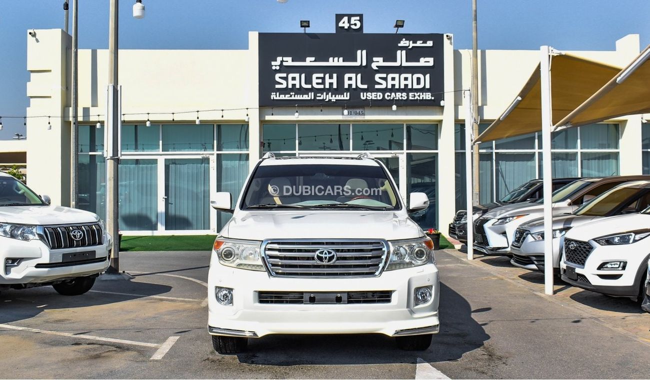 Toyota Land Cruiser GXR V8