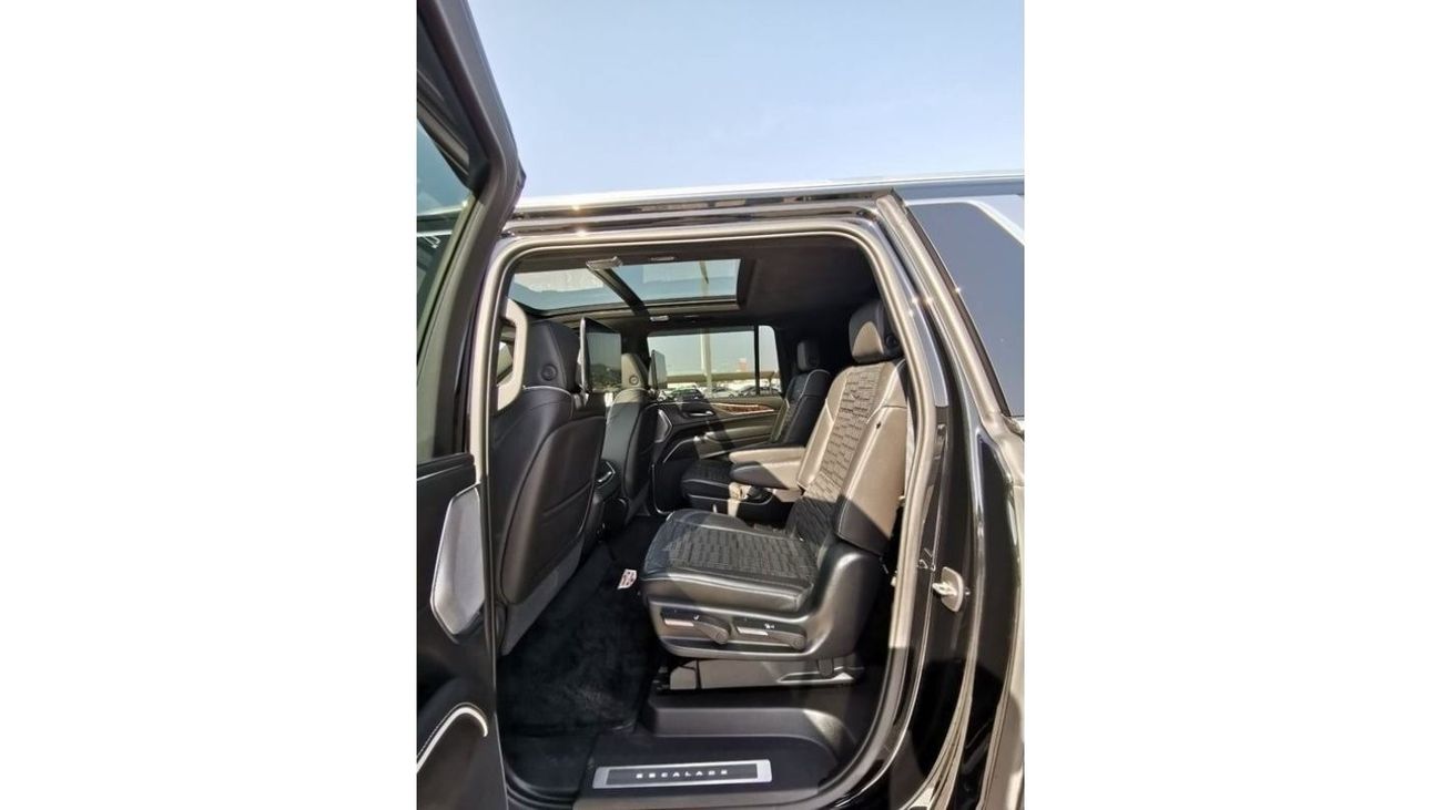 Cadillac Escalade Cadillac Escalade Platinum - 2021 - Black