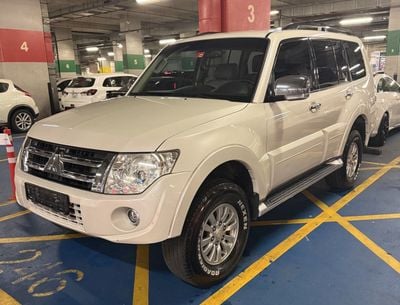Mitsubishi Pajero GLS Mitsubishi Pajero / Shogun / Montero 2014 GCC specs