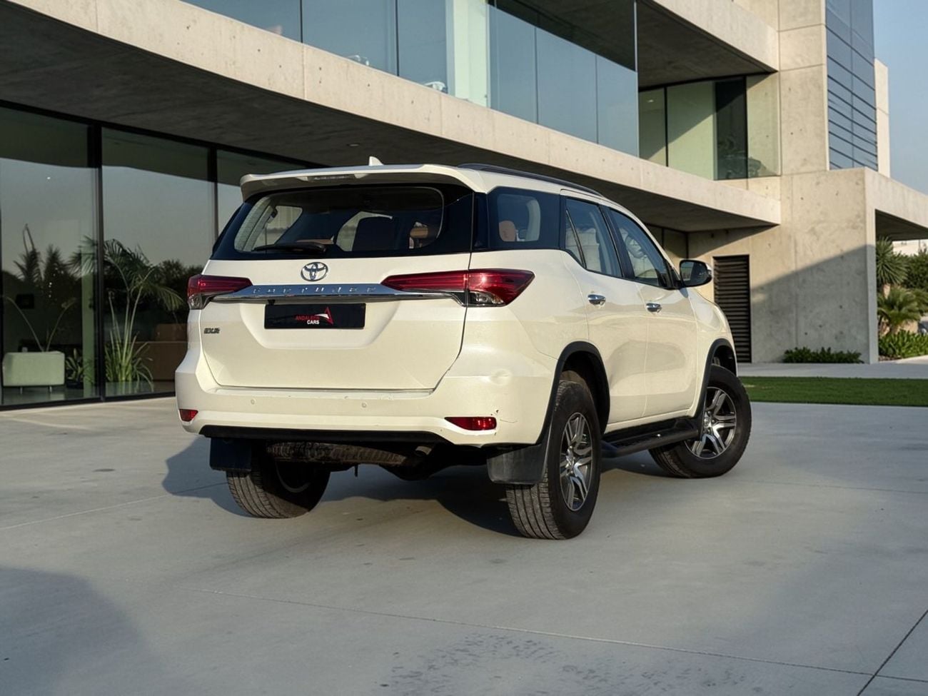 Toyota Fortuner EXR 2.7L (160 HP) AED 1,440 P.M | 0% DOWN PAYMENT | TOYOTA FORTUNER EXR | 2.7L I4 4WD | 2020 | FULL