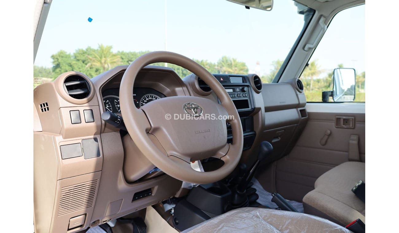 Toyota Land Cruiser 70 70 Series | 4x4, V6, 4.0L, 3Door | GCC