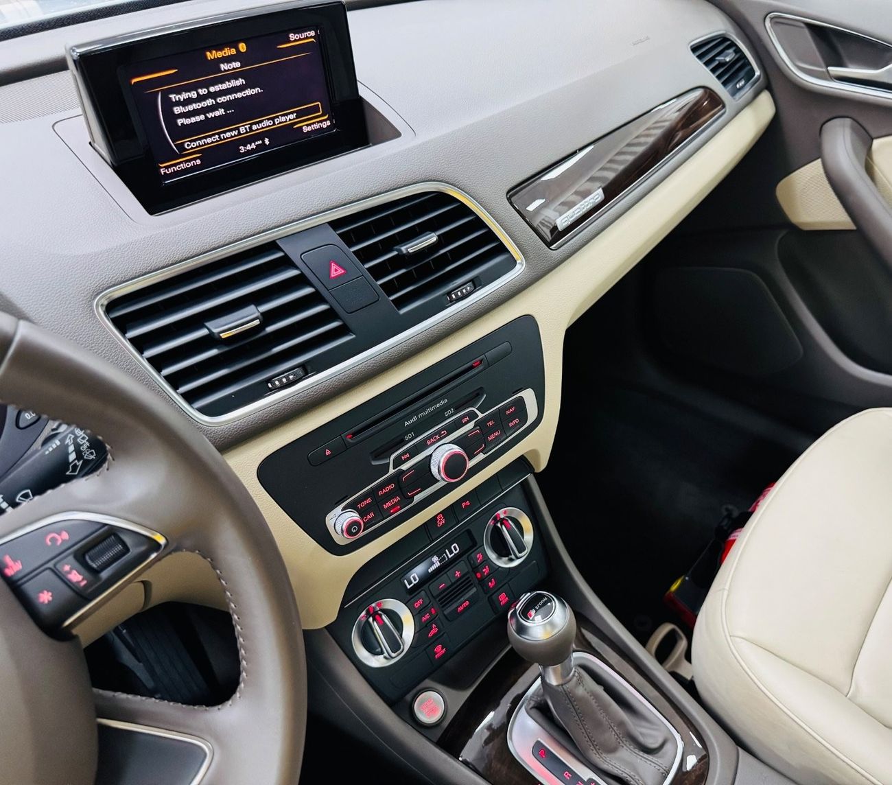 Audi Q3 40 TFSI S-Line 2.0L 4WD