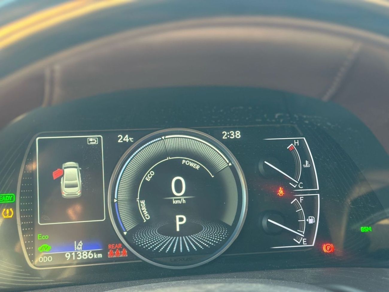 Lexus ES300h Hybrid 2.5L (214 HP)