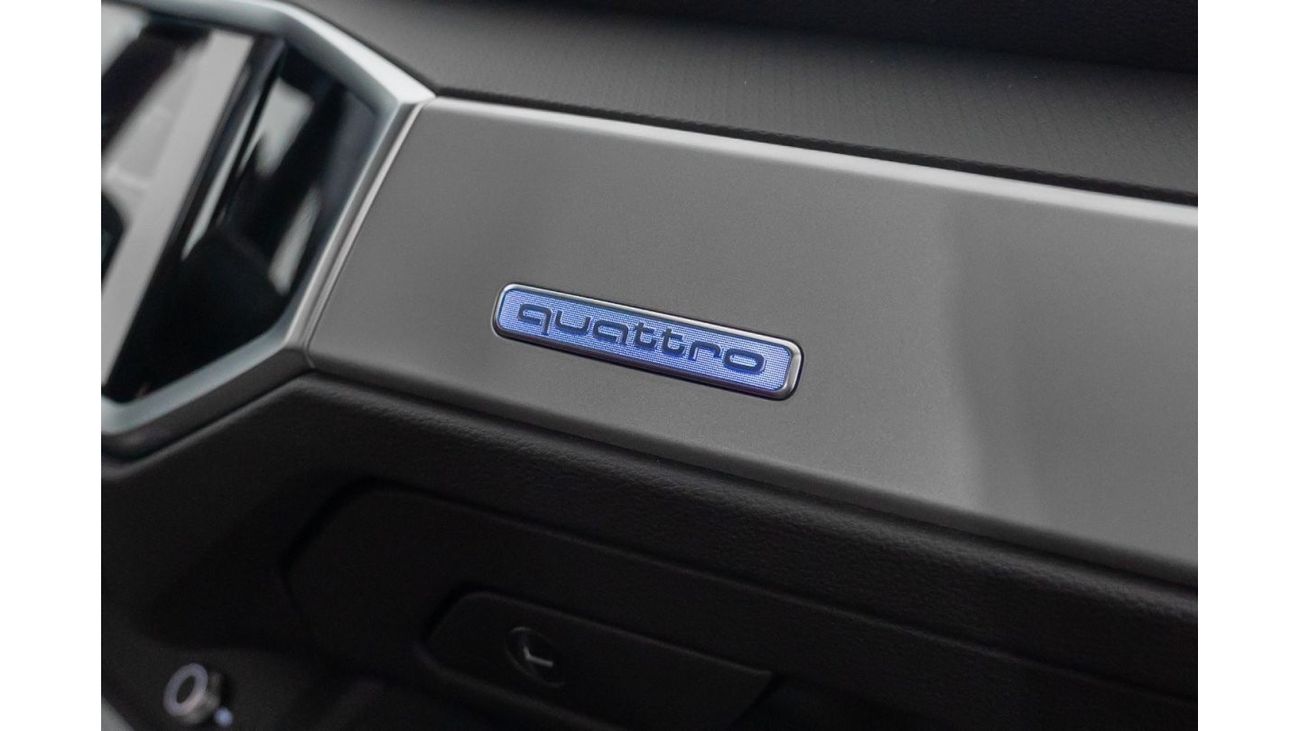 أودي Q3 2024 Audi Q3 40TSFI / 5 Year Audi Warranty & Service Contract