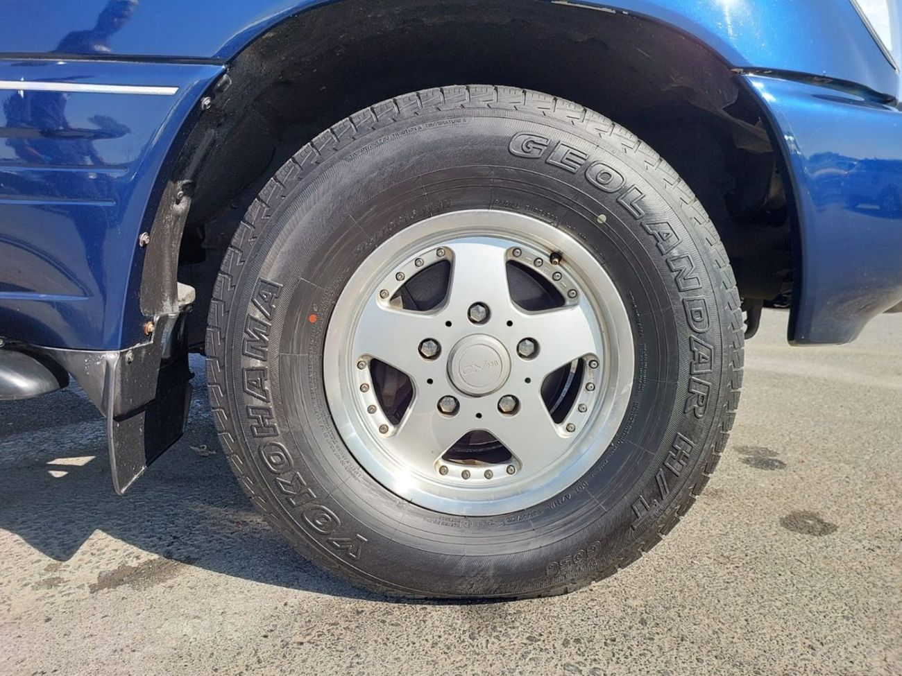 Toyota Land Cruiser TOYOTA LAND CRUISER SUV RHD 1998 MODEL 4.2 L DIESEL AUTOMATIC(PM10431)