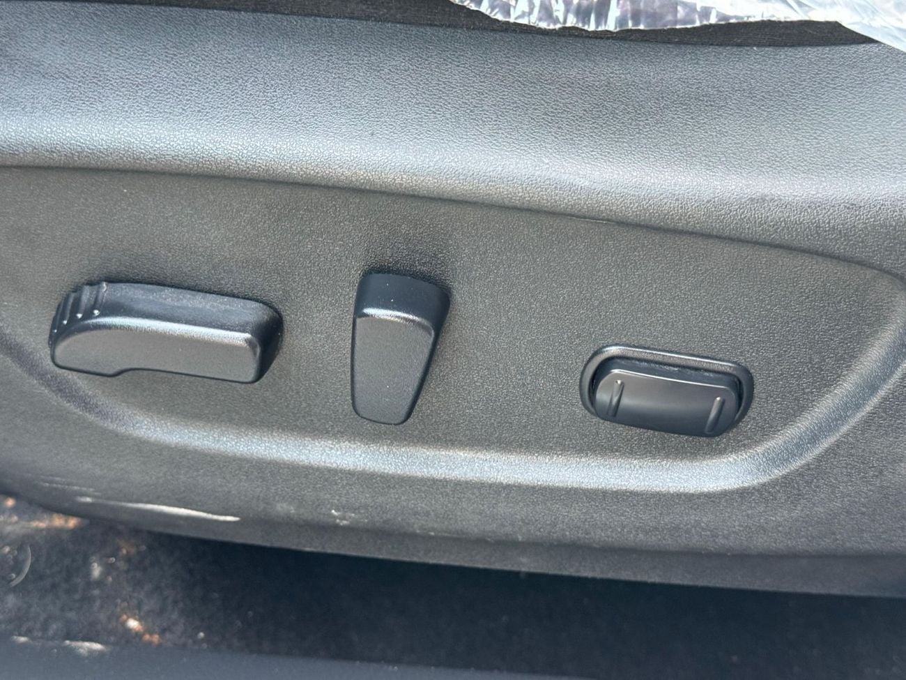 Nissan Rogue SV / V4 2.5L / PANORAMIC SUNROOF / BIG SCREEN / 4X4 / RIMS / IN PERFECT CONDITION