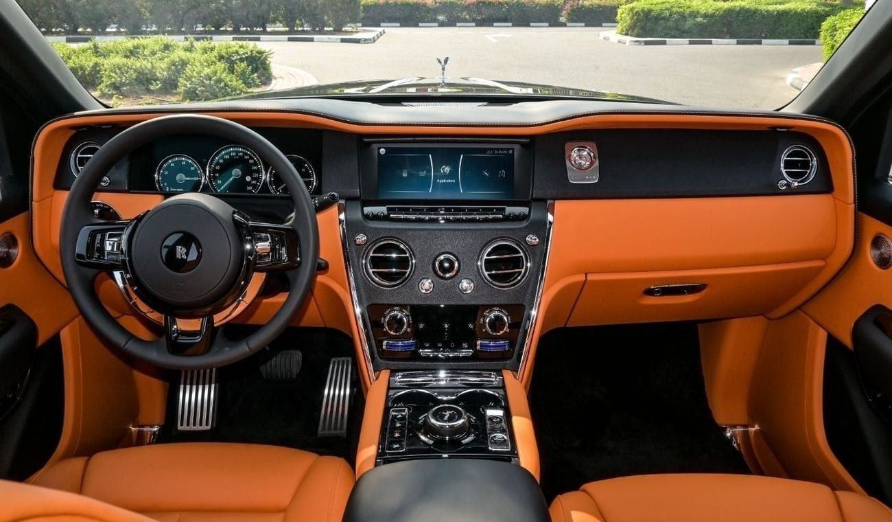 رولز رويس كولينان Rolls Royce Cullinan Silver Badge | 2023