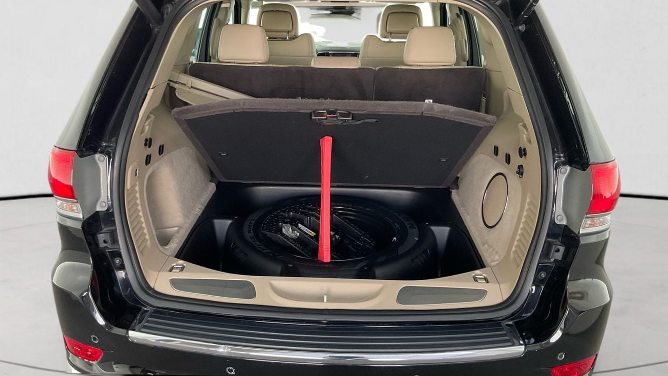 جيب جراند شيروكي Summit | upto AED 20,000 Ramadan Discount | شامل الضمان | 0 ﺪﻔﻋﺓ ﺃﻮﻟﻯ