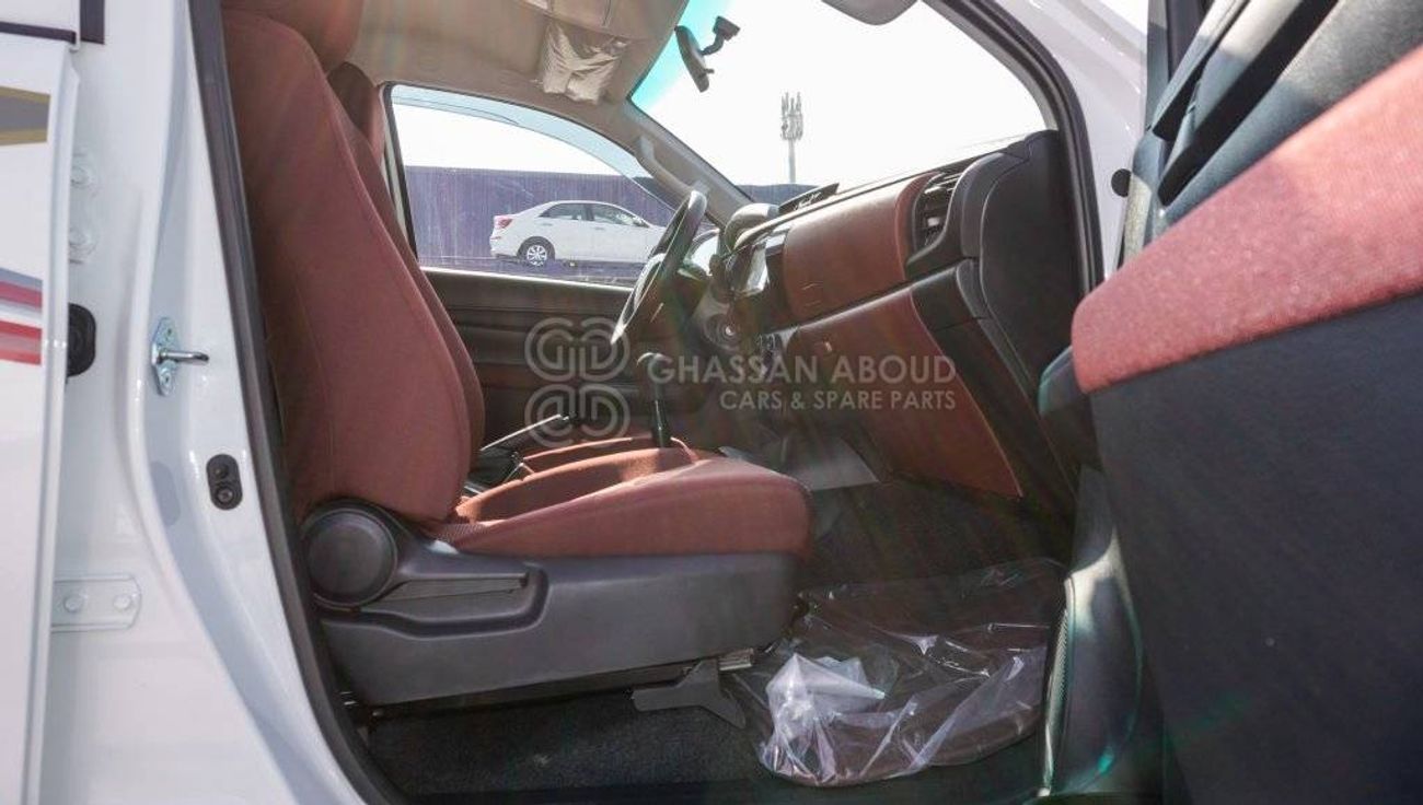 Toyota Hilux Double Cabin, 2.4L, 4x4, Diesel