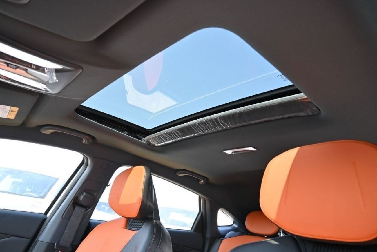 Changan Uni V Changan Uni-V 1.5L Turbo PHEV (Plug-In Hybrid) White Model 2023