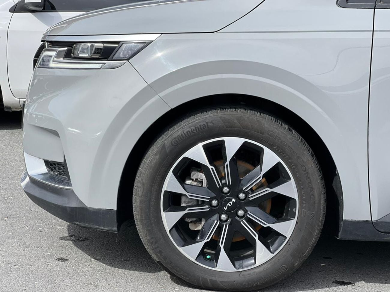 كيا كارنيفال EX KIA CARNIVAL