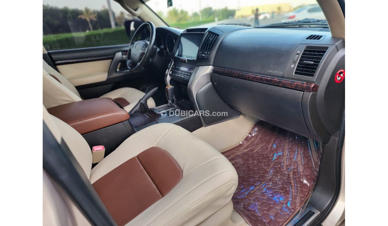 تويوتا لاند كروزر