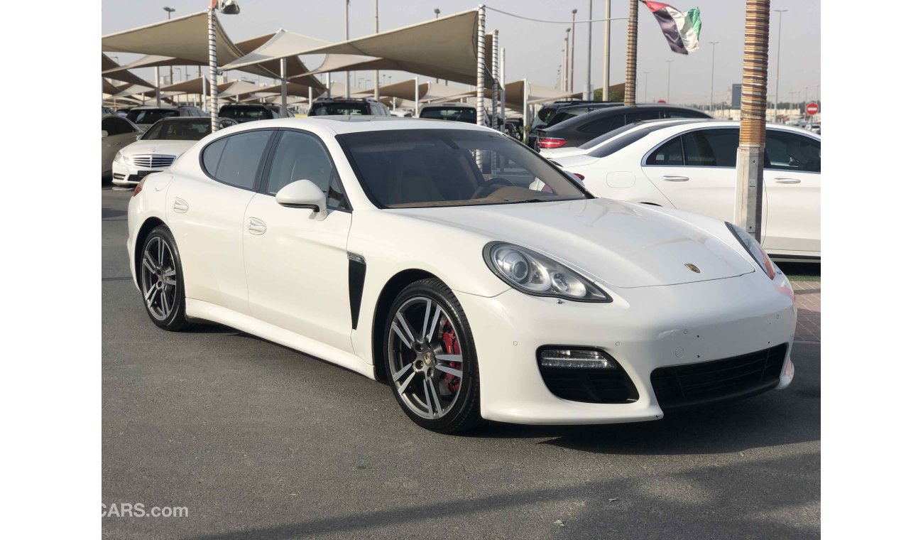 Porsche Panamera مالك واحد تشيكات وكالة  V6