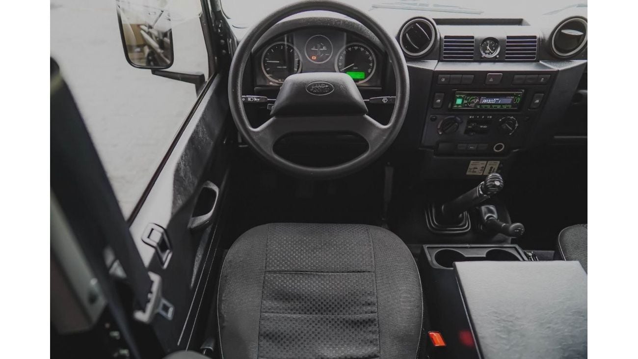 Land Rover Defender 110