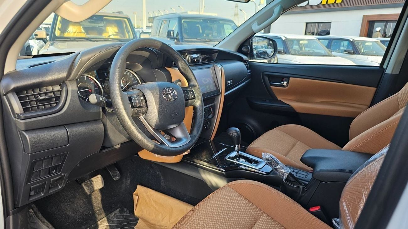 Toyota Fortuner 2.4 DIESEL E 4WD AT 2026/2026 Fortuner 2.4 DIESEL 4X4 AT MY2026 WITH MANUAL AC