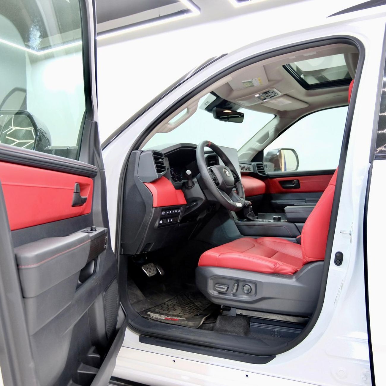 Toyota Sequoia Toyota Sequoia TRD Pro 2024 | Canadian Specs | Excellent Condition