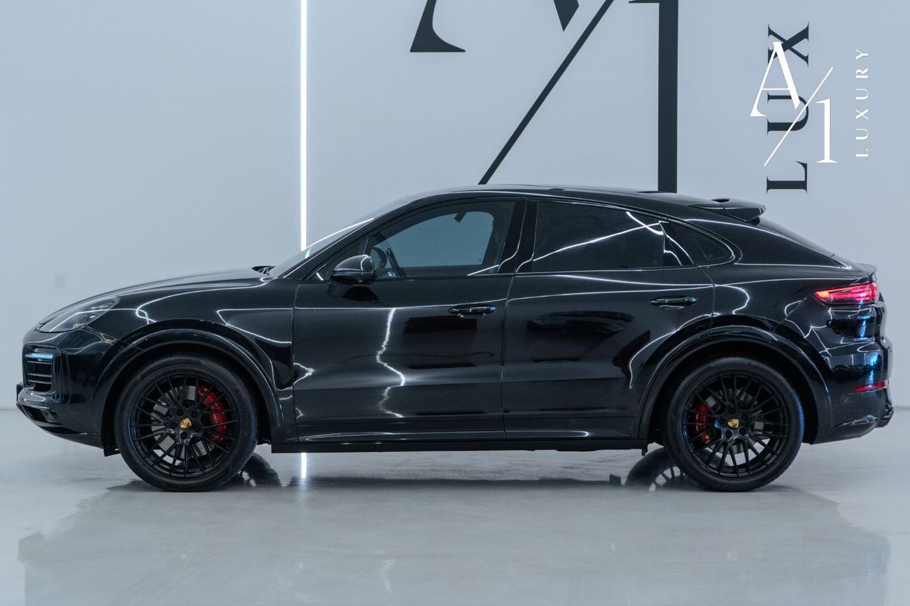 Porsche Cayenne GTS Coupe 2023 Porsche Cayenne GTS, Warranty, Sport Chrono Package, Full Options, GCC
