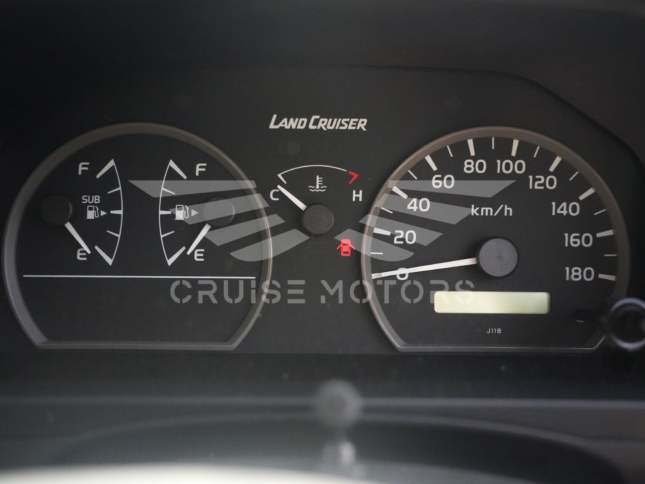 Toyota Land Cruiser 70 LC 78 - Manual - 4.2L - Diesel - HardTop - Station wagon - 4x4 - 13 Seats - 3 Door