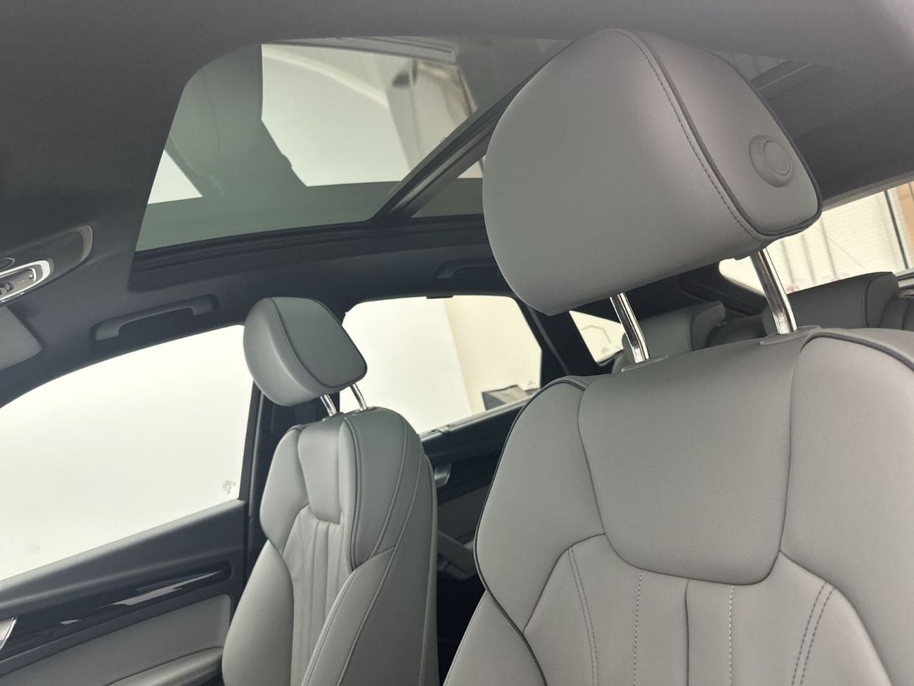 Audi Q5 45 TFSI Quattro Design 2.0L Q5 Sportback S line 45 TFSI quattro 249h (Ref# 44136) - EXCLUSIVE OFFER