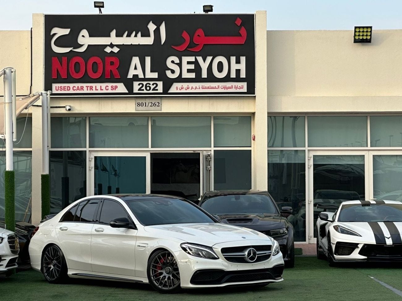 Mercedes Benz C63 AMG Std 4.0L (5 Seater)