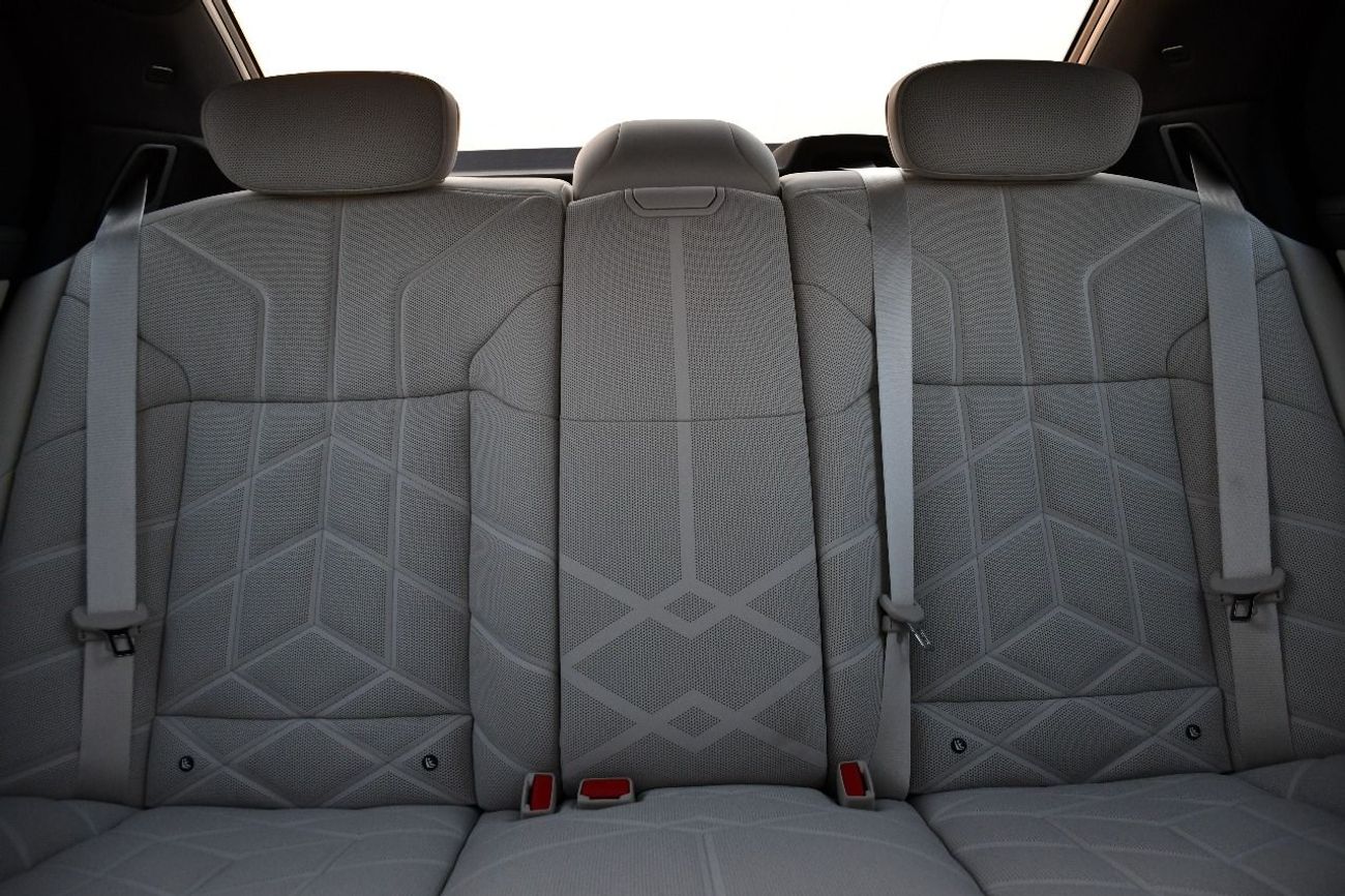 بي أم دبليو 735i BMW 735I M KIT 2026 GCC