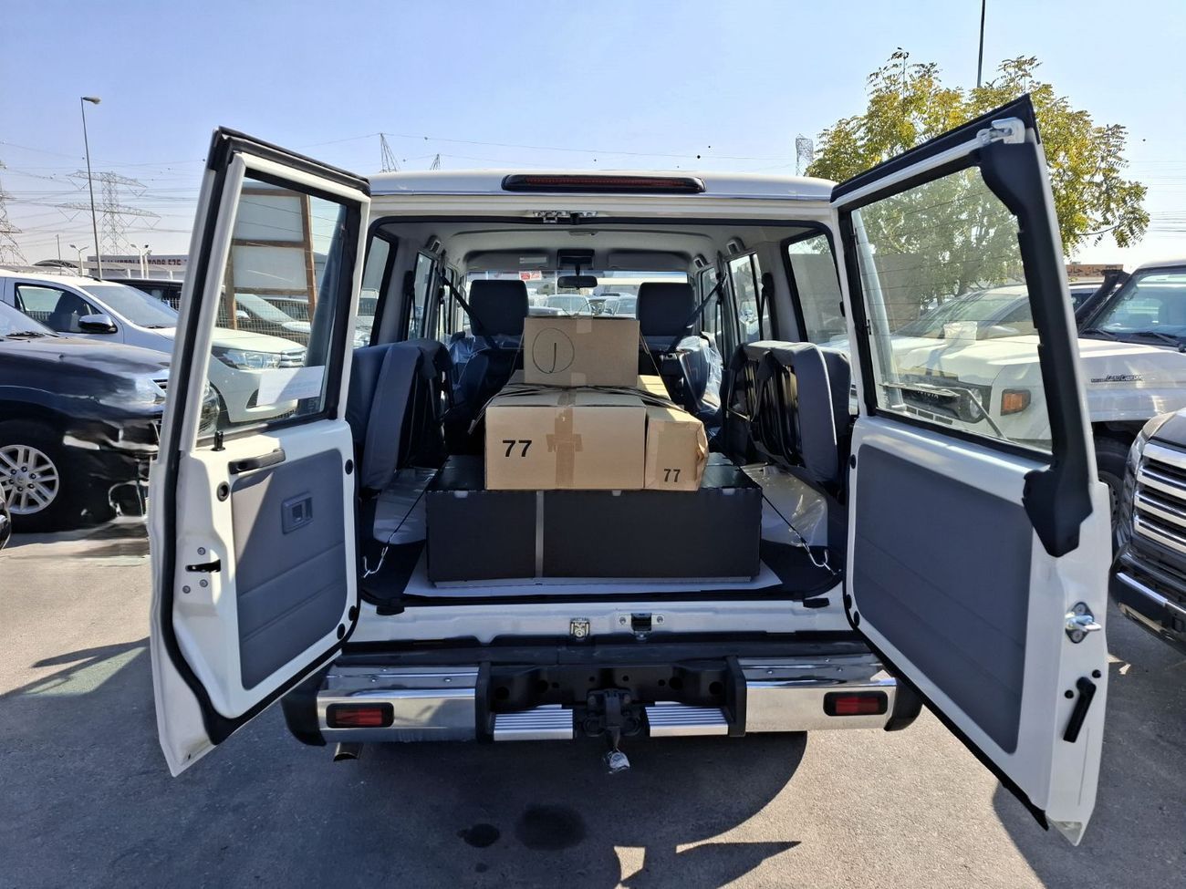 Toyota Land Cruiser 70 LX 2.8L  LX 2.8L