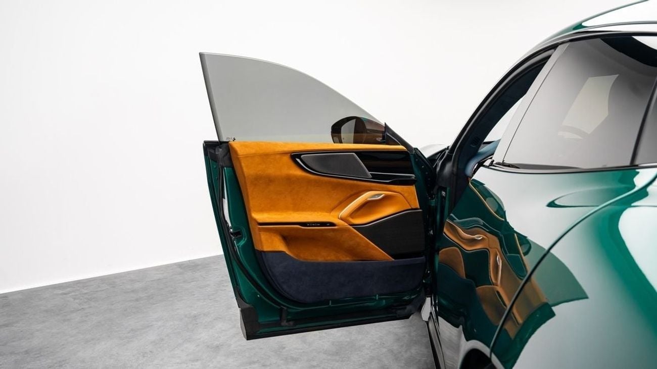 فيراري بوروسانجوي - 2025 - GCC Specs - Under Warranty and Service Contract