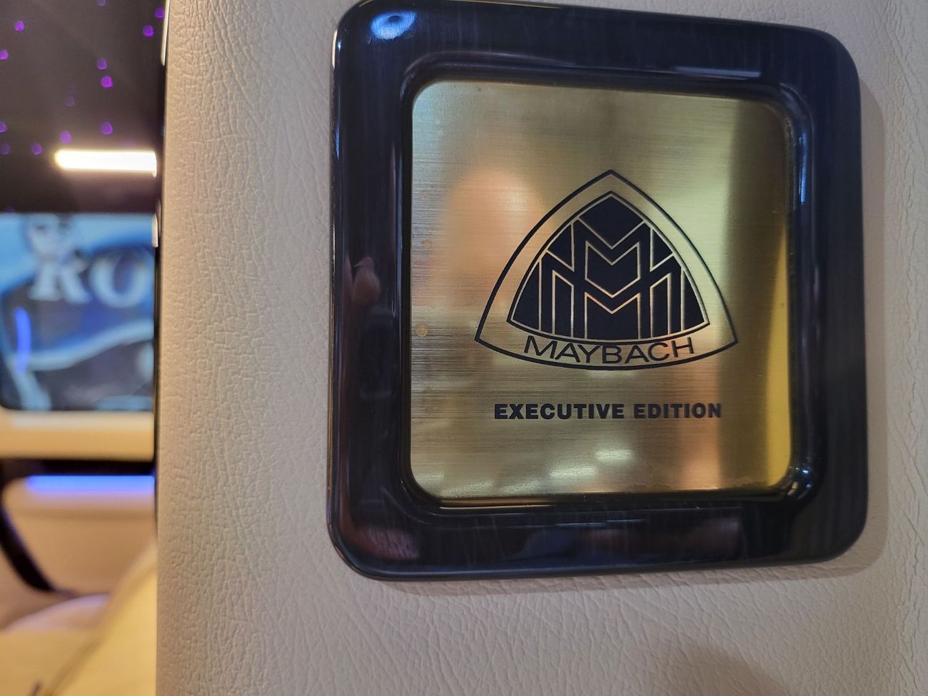 Mercedes-Benz V 300 “LUMA” – 1 Of 5 CONCEPT - Handcrafted by ROYAL CUSTOMS in Dubai (Since 2009)