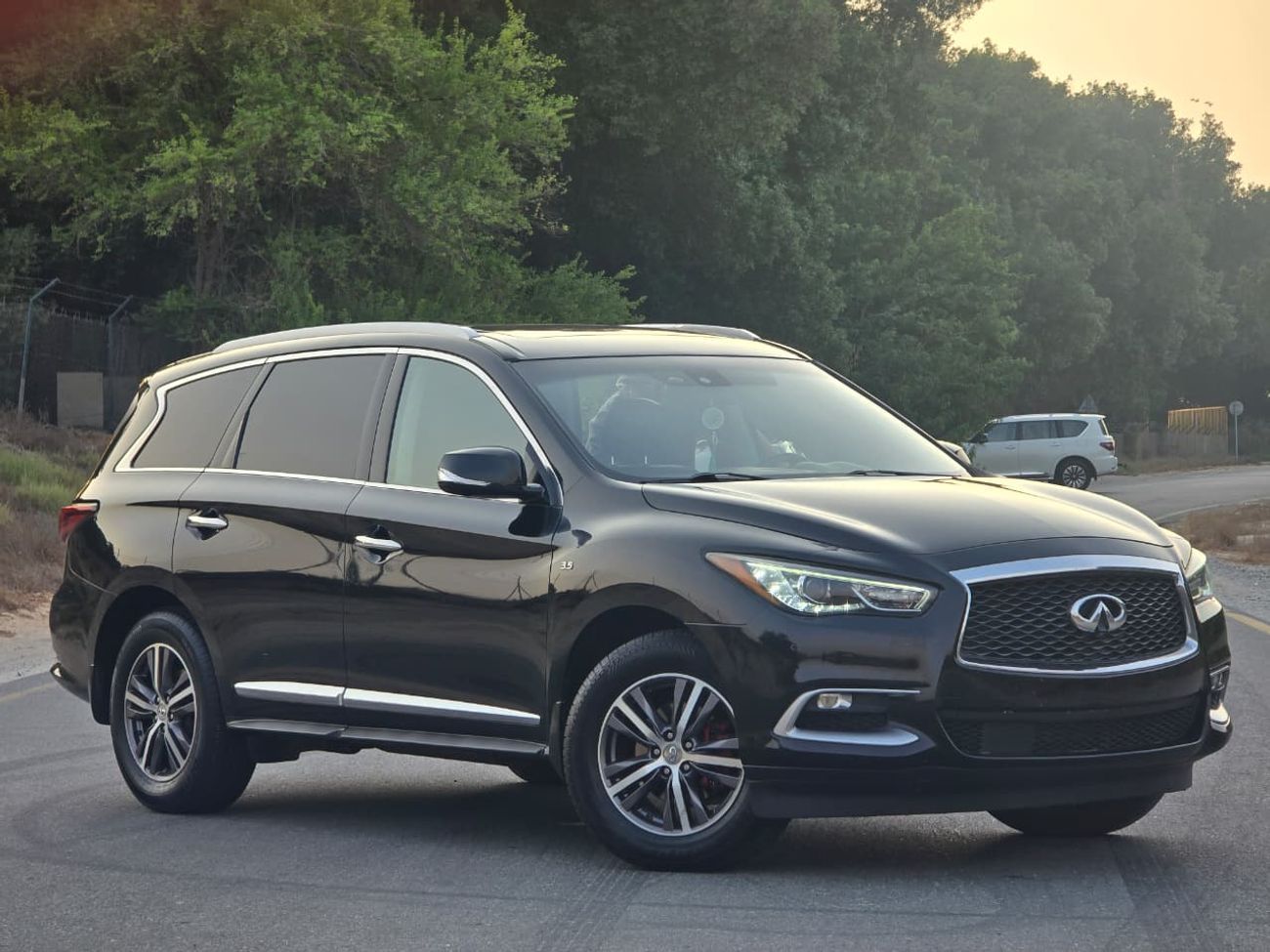 إنفينيتي QX60 Luxury 3.5L