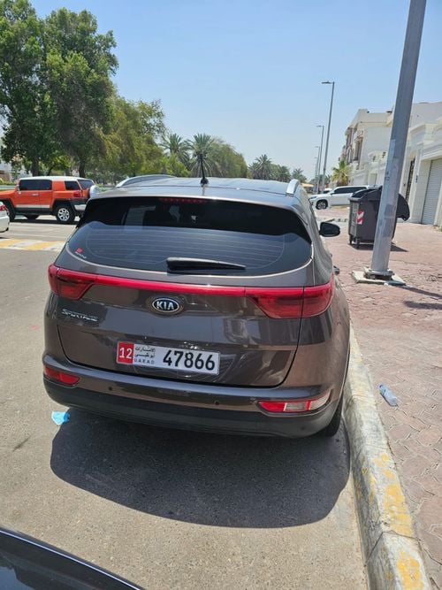 كيا سبورتيج LX Top 2.4L